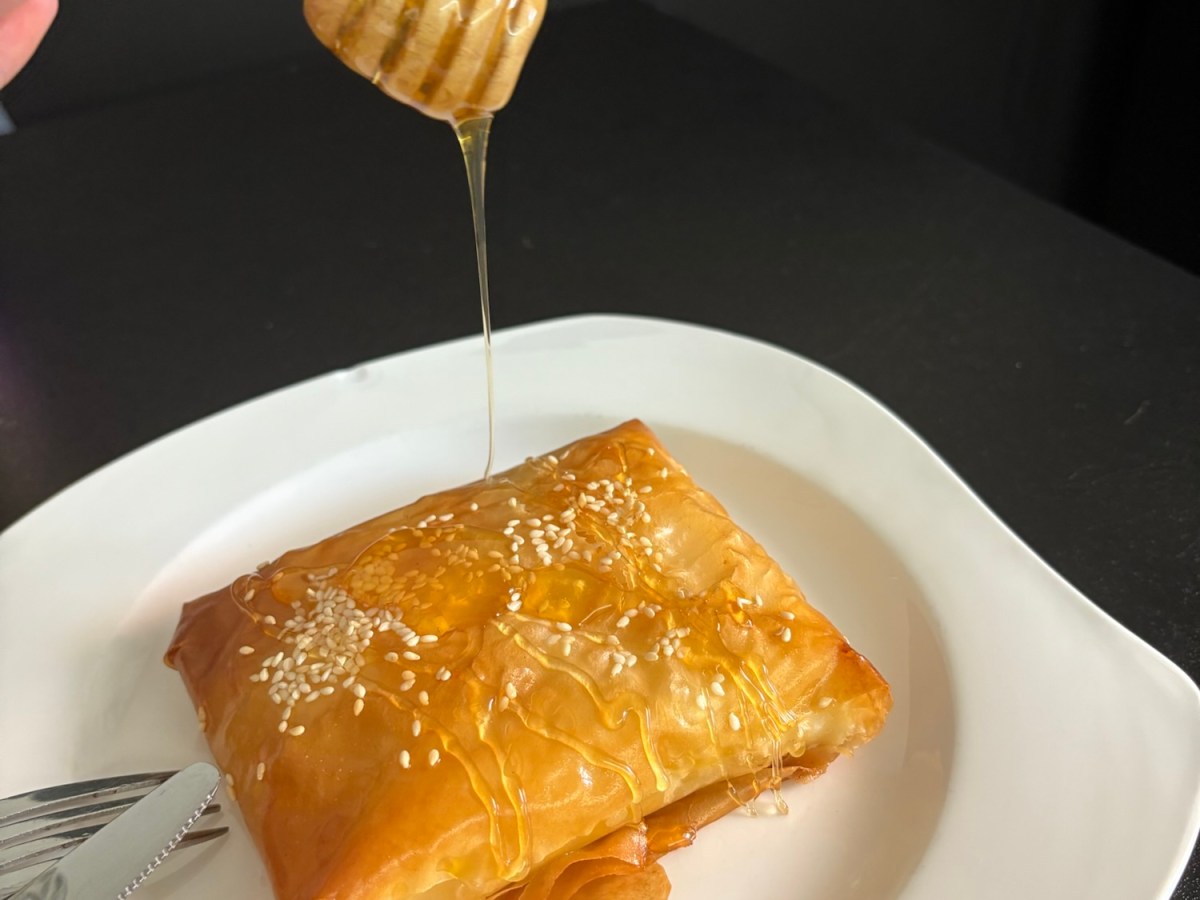 Filo-wrapped filo with&nbsp;honey